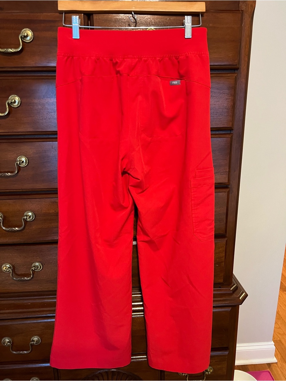 Figs Technical Collection Top - Bright Red with White Logo - Picture 3 of 8